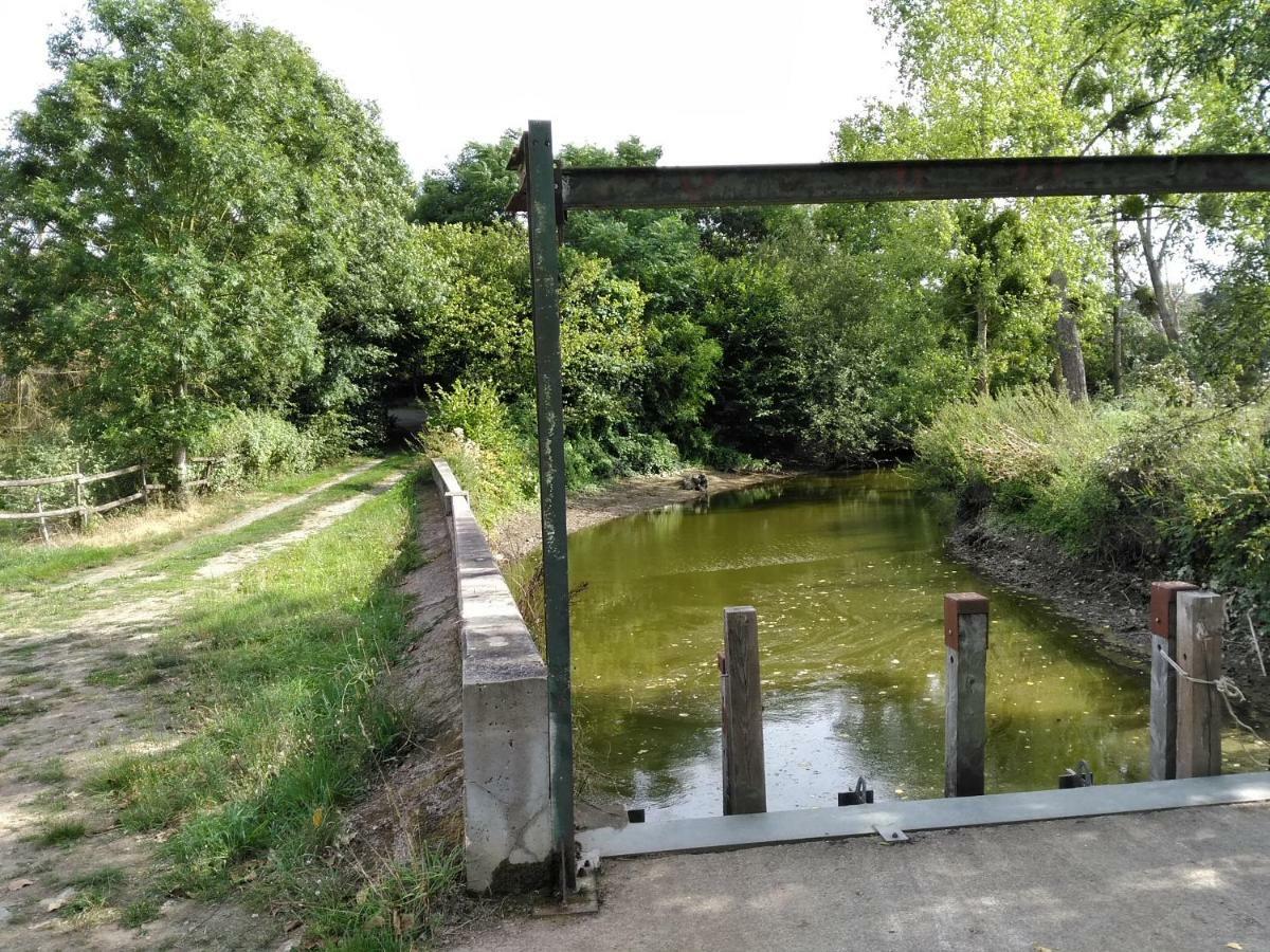 Au Fil De L'Eau Villa Le Boupere ภายนอก รูปภาพ